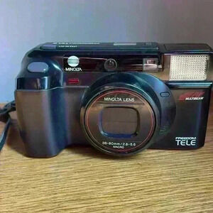 Film Camera:  Minolta Freedom Tele AF 35mm Camera 38-80mm/2.8-5.6 Macro